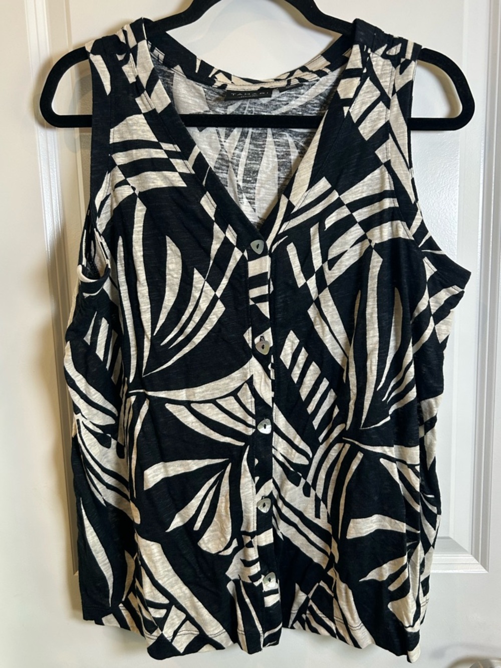 Tahari Black and Cream Abstract Button-Front Linen Tank Women’s Size 1X